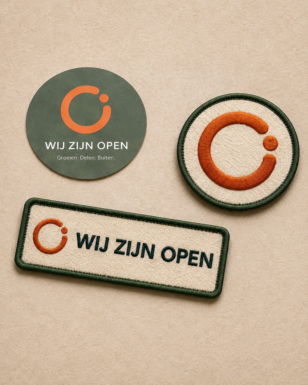 Stickers en patches met het Open-symbool