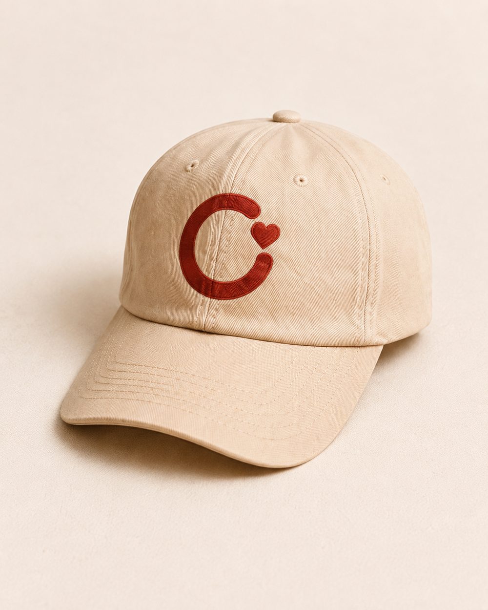 Cap met Open-symbool en hartje